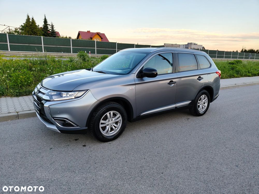 Mitsubishi Outlander 2.0 City Style 2WD - 4