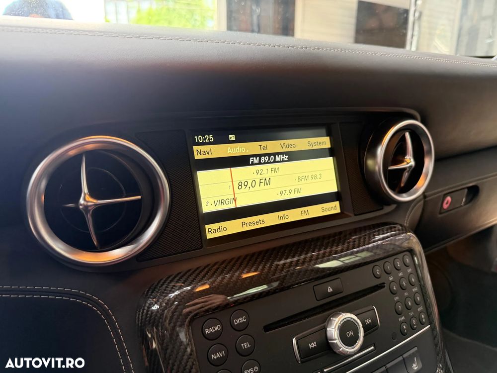 Mercedes-Benz SLS SPEEDSHIFT DCT - 17