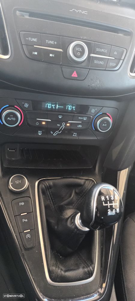 Ford Focus SW 1.5 TDCi Titanium - 14