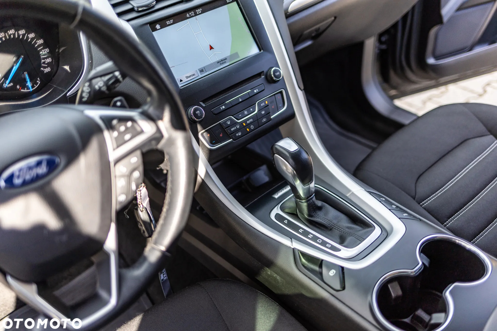 Volvo XC 40 T3 Momentum - 28