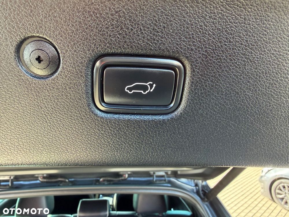 Kia Sportage 2,0 CRDI AWD GT Line - 28