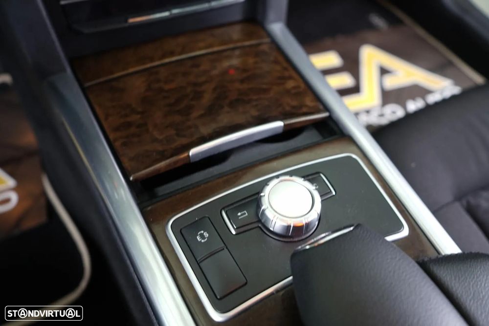 Mercedes-Benz E 250 CDi Elegance BlueEfficiency Auto. - 31