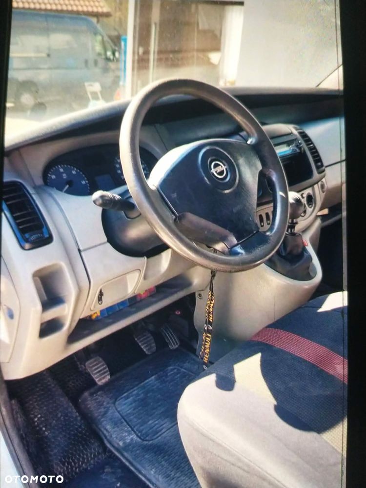 Opel VIVARO - 8