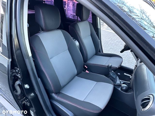 Dacia Duster 1.6 16V 105 4x2 Celebration - 10