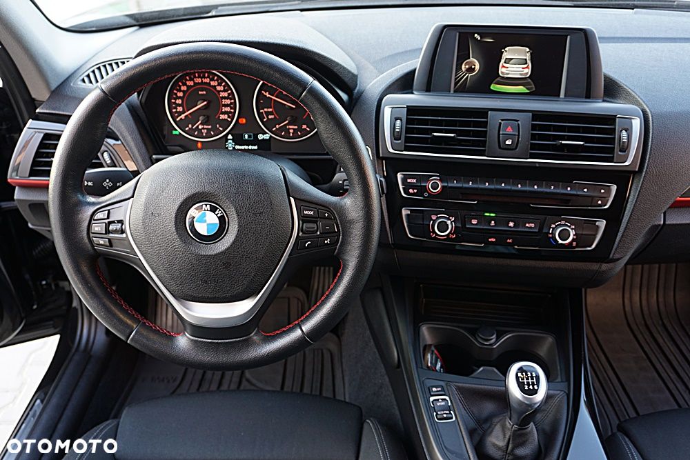 BMW Seria 1 116d EfficientDynamics Edition Sport Line - 24