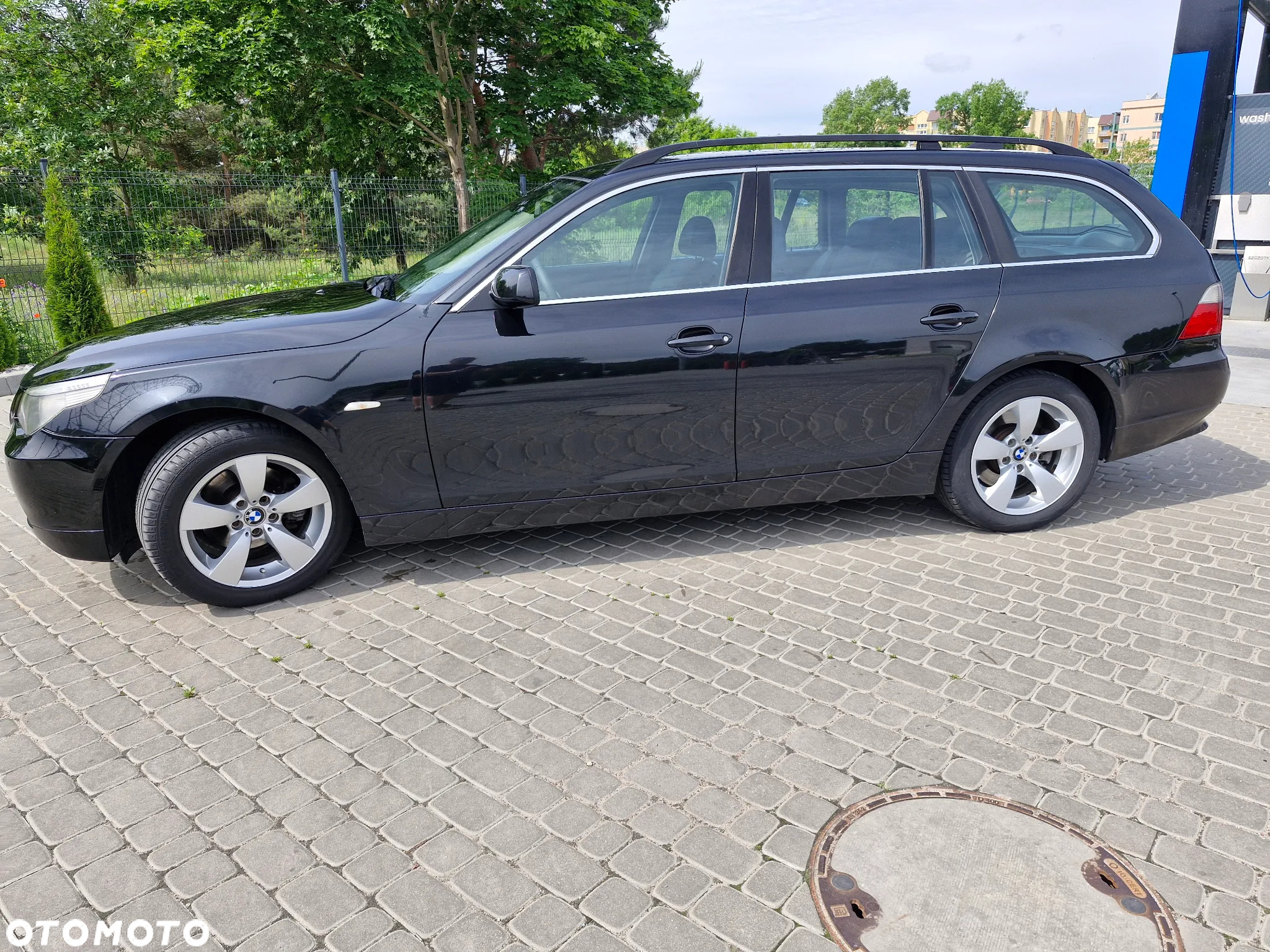 BMW Seria 5 525d Touring - 12