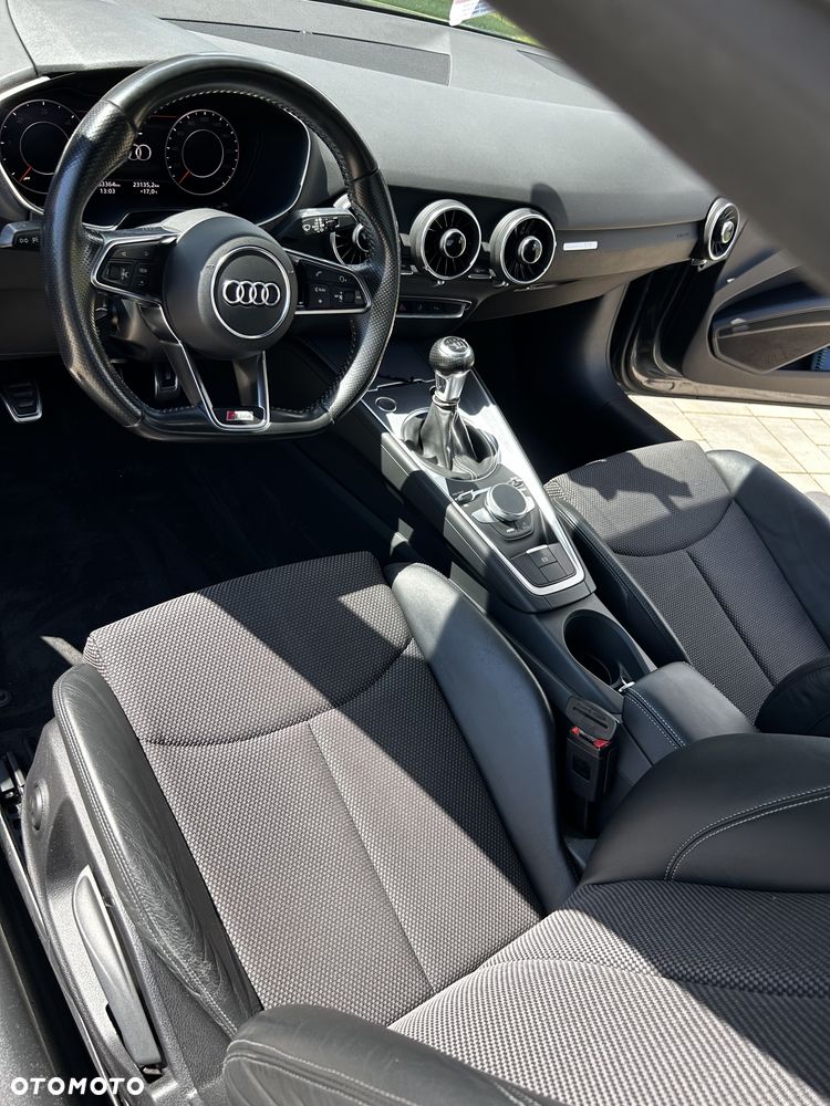 Audi TT Coupé - 7