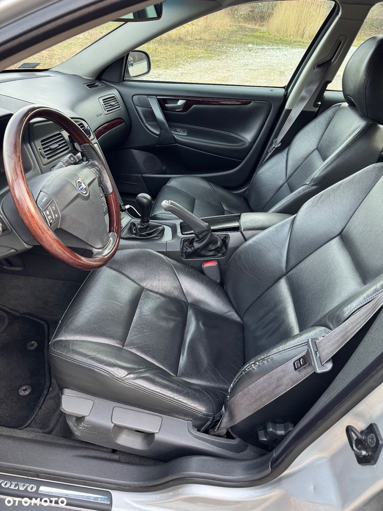 Volvo S60 2.4 D - 20