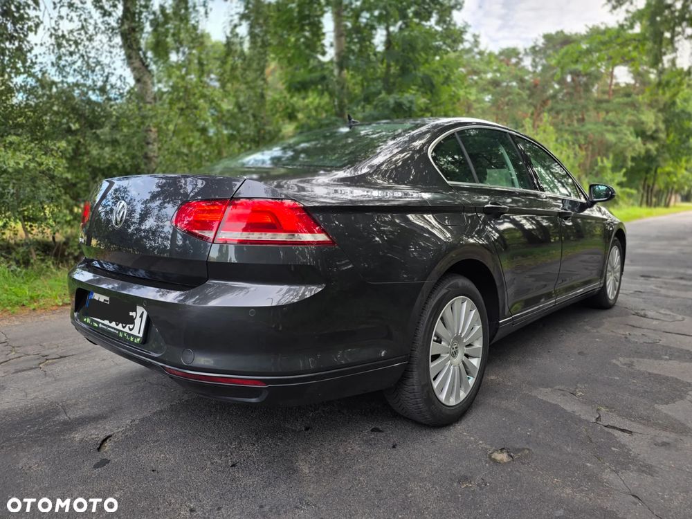 Volkswagen Passat 2.0 TDI BMT Comfortline DSG7 - 11