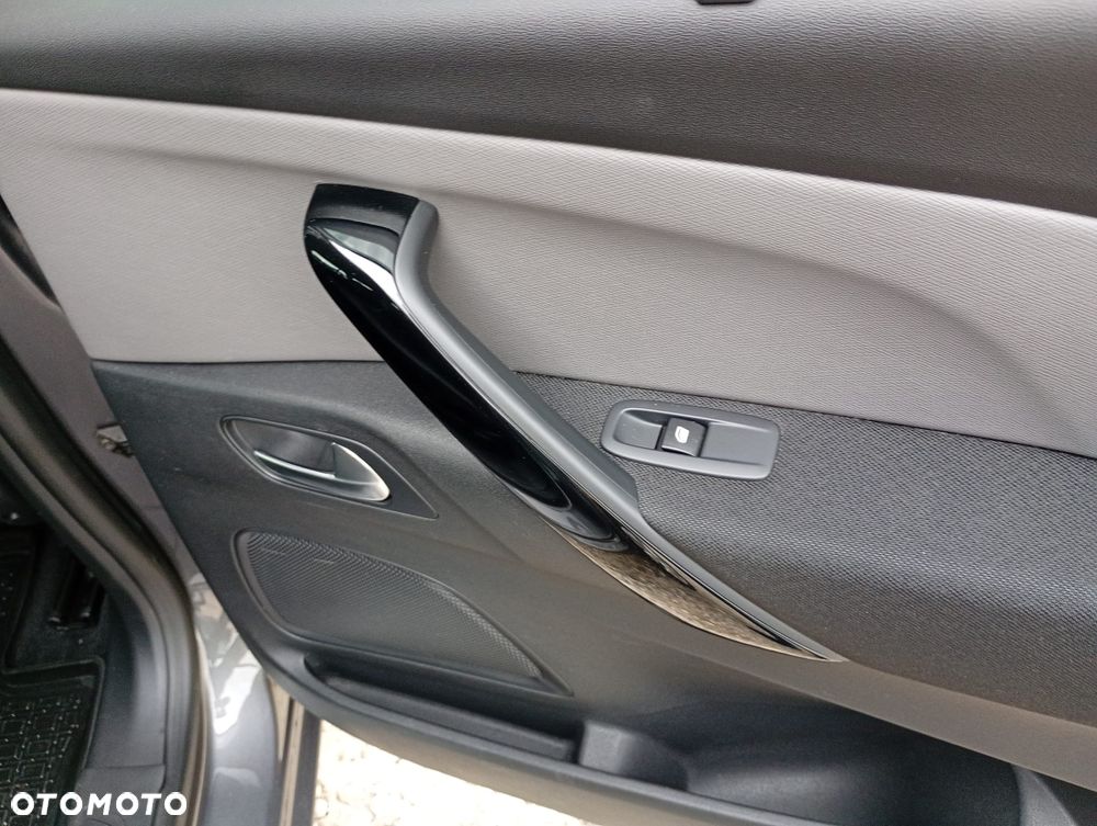 Citroën C4 Picasso BlueHDi 120 Business Class - 23