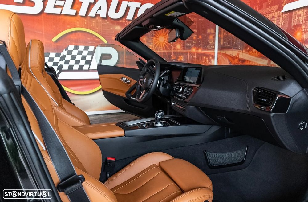 BMW Z4 30 i Pack M - 28