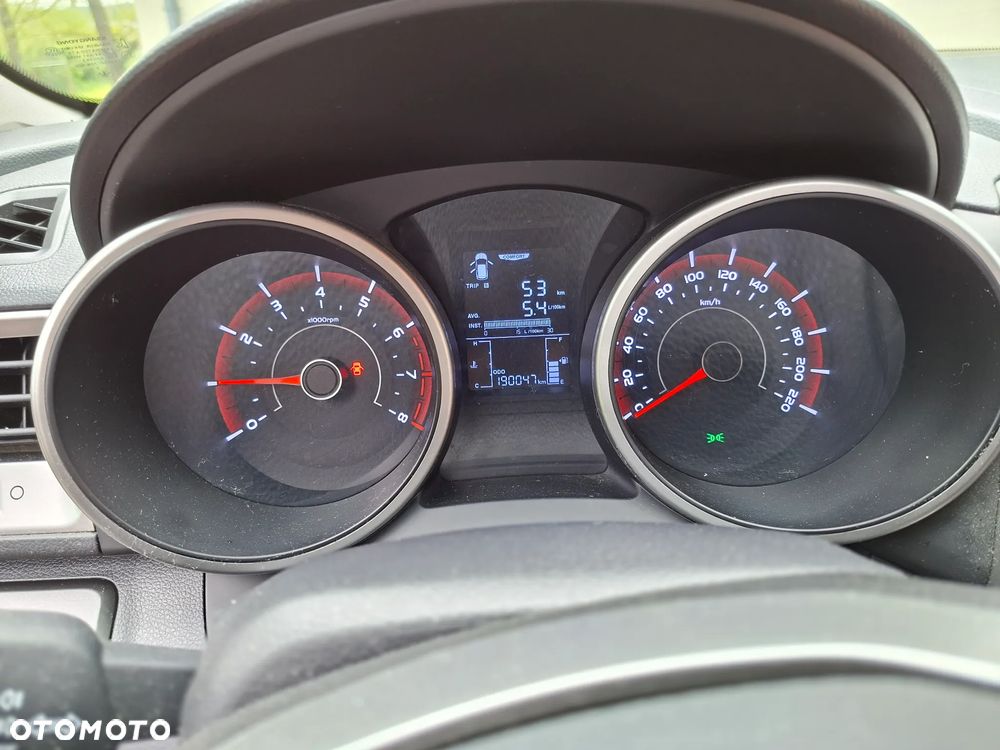 SsangYong/KGM Tivoli 1.6 Quartz - 21