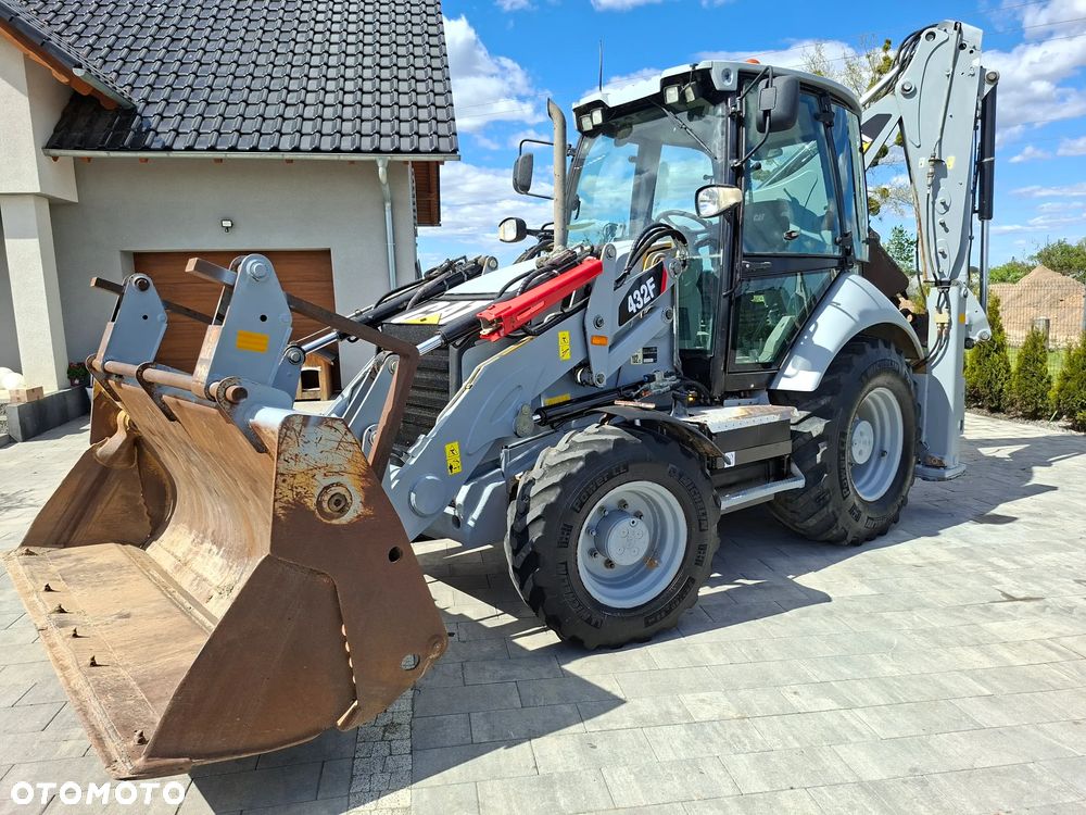 Caterpillar 432F - 3