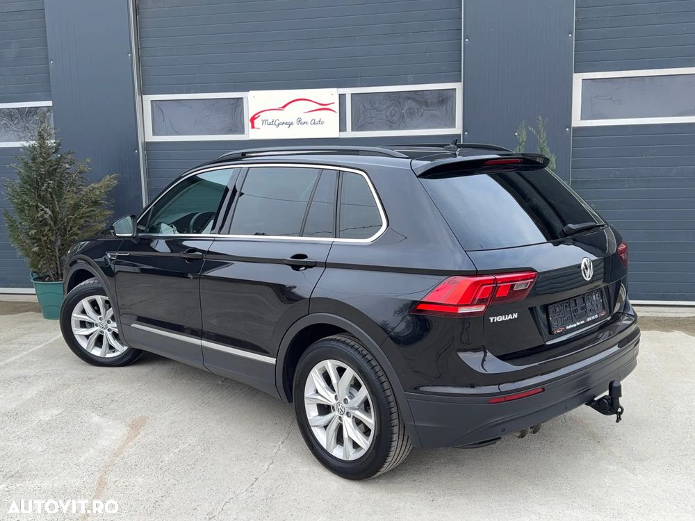 Volkswagen Tiguan - 21