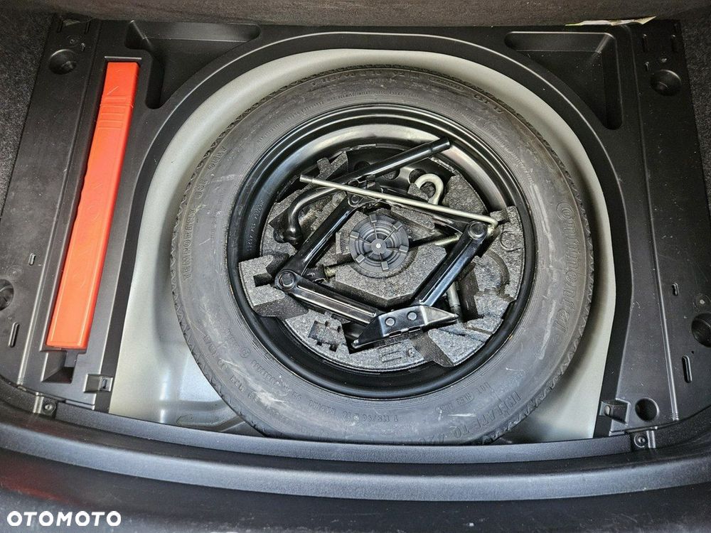 Volvo V40 D2 Momentum - 31