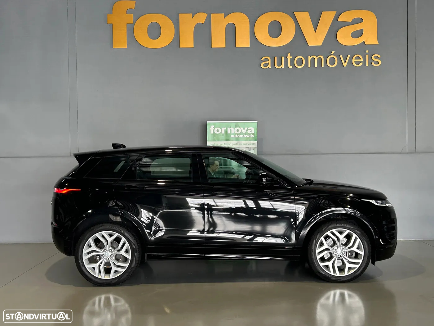 Land Rover Range Rover Evoque 1.5 P160 R-Dynamic SE Auto - 6
