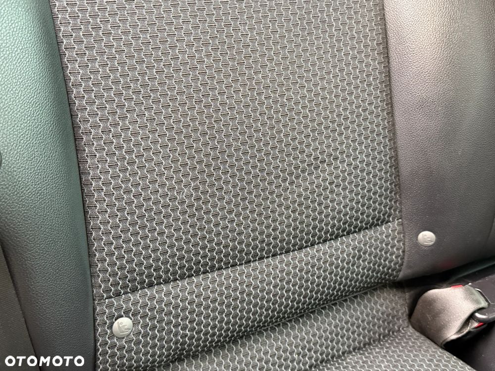 Hyundai ix35 1.7 CRDi 2WD blue Comfort - 18