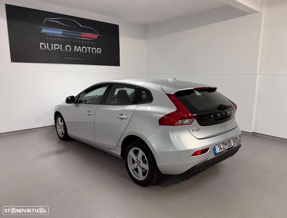 Volvo V40 D2 Geartronic Momentum - 8