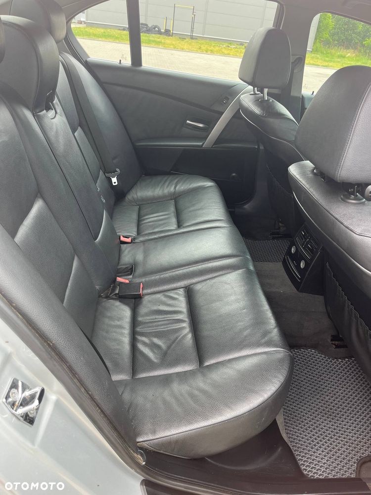 BMW Seria 5 520d - 5
