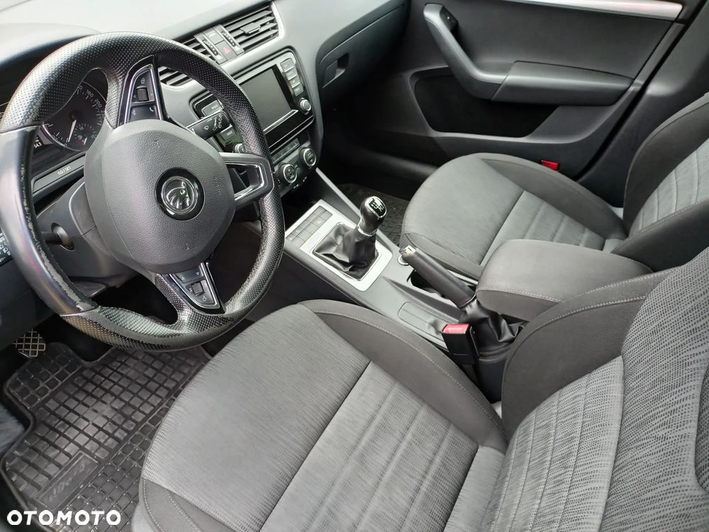 Skoda Octavia 1.8 TSI Style - 6