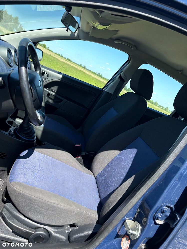 Ford Fiesta 1.3 Blues - 11