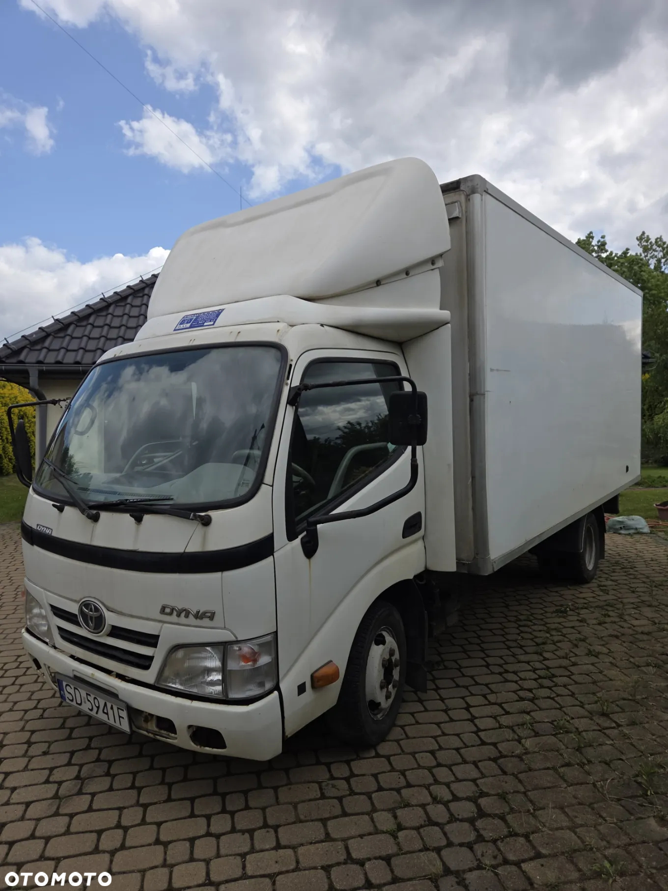 Toyota DYNA - 3