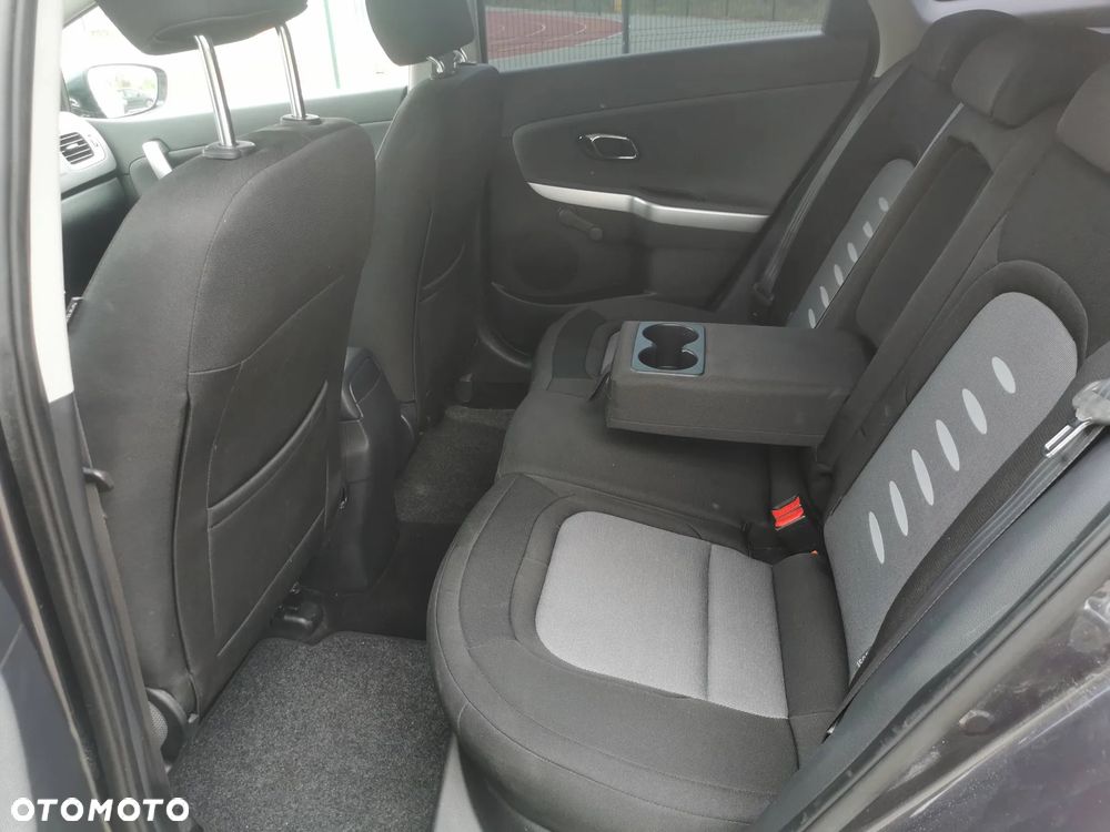 Kia Ceed 1.6 GDI Dream-Team Edition - 10