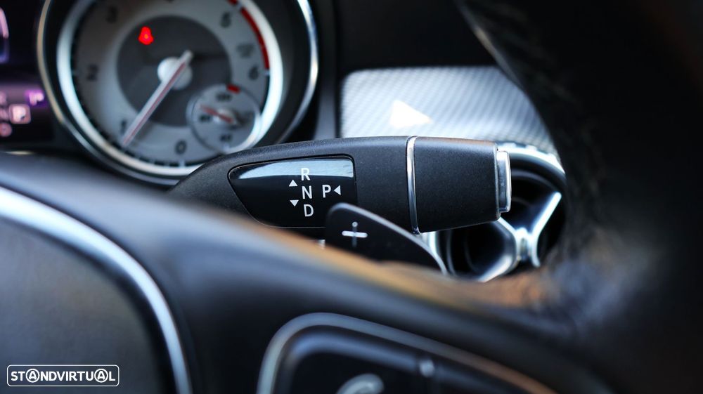 Mercedes-Benz GLA 220 d - 22