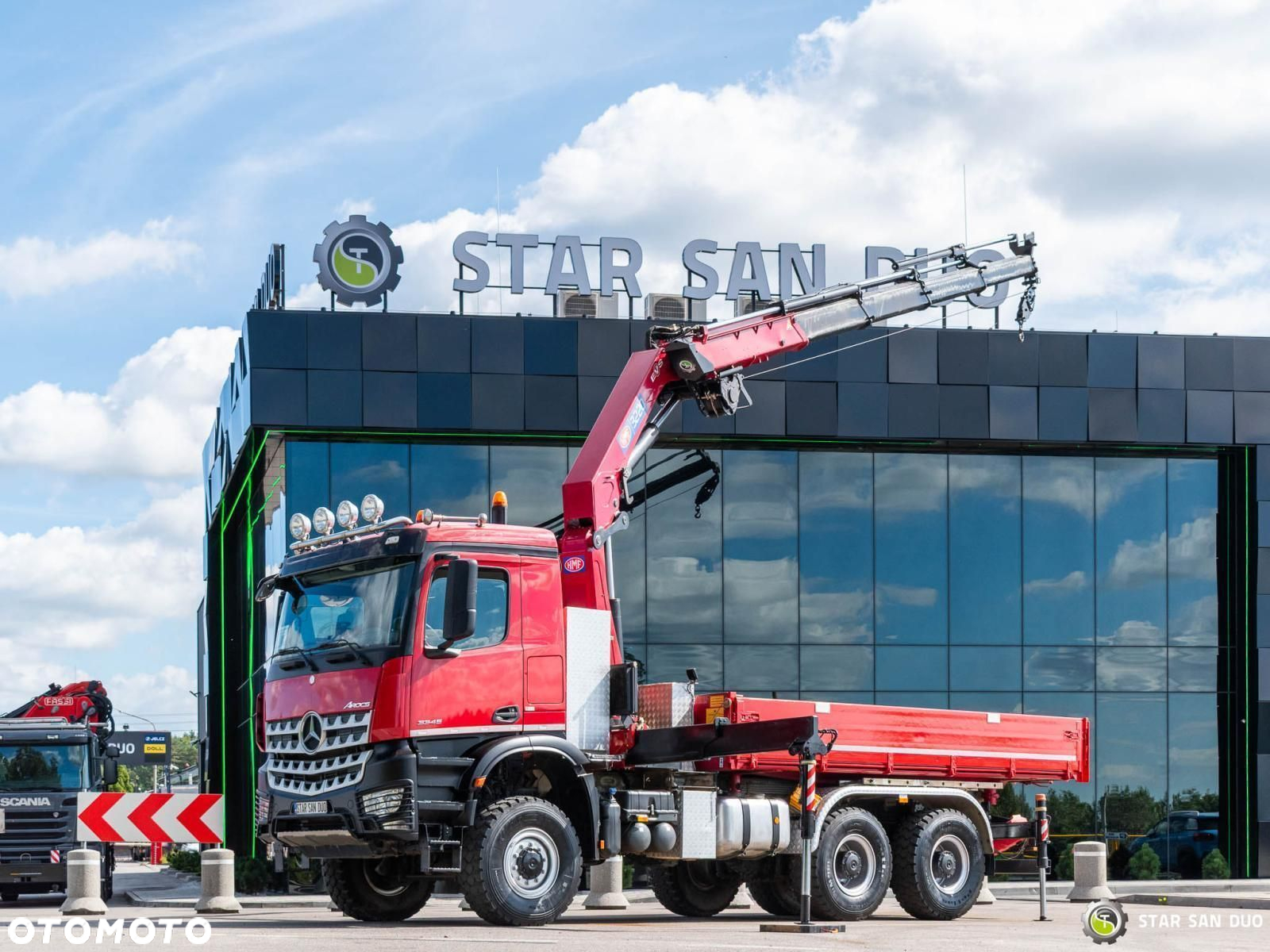 Mercedes-Benz AROCS 3345 6x6 HMF 3220 K hds Żuraw wywrotka - 4