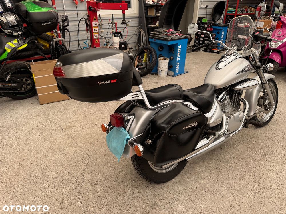 Suzuki Intruder - 7