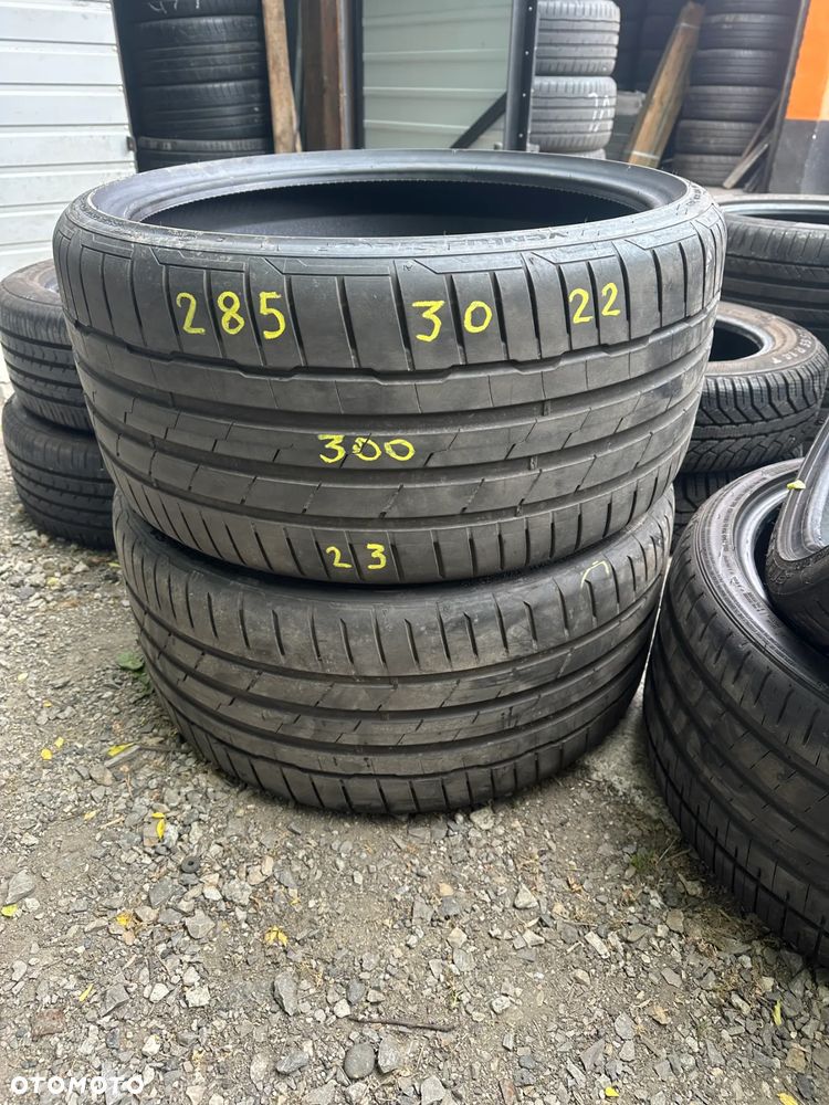 285/30x22 Hankook - 2
