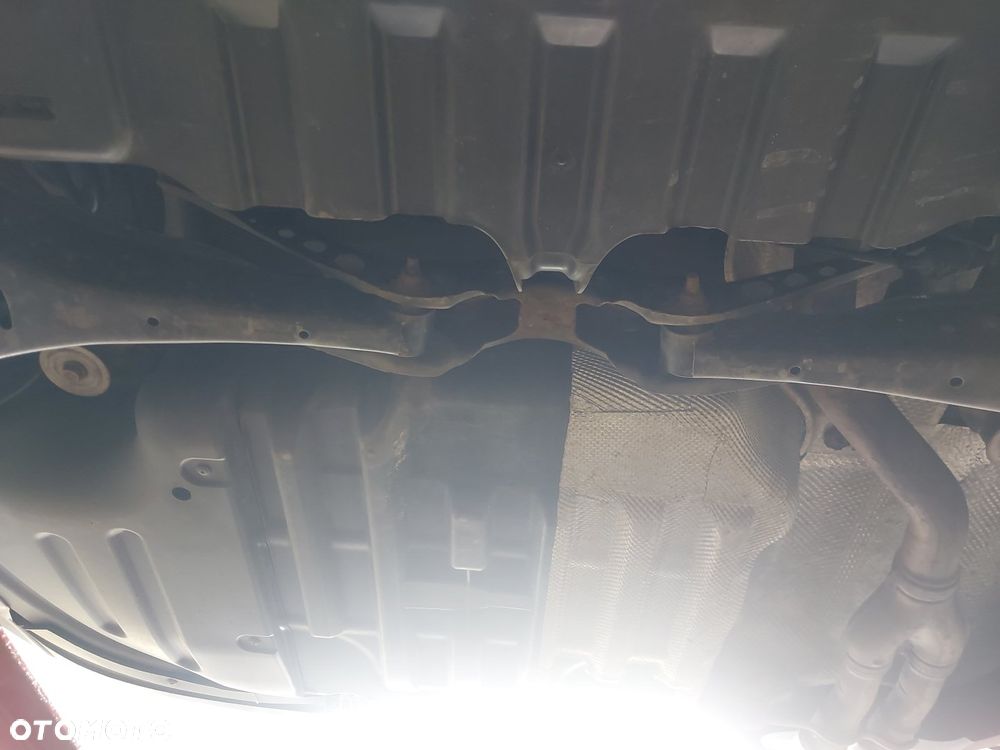Volkswagen CC 2.0 TDI DPF BMT DSG - 25