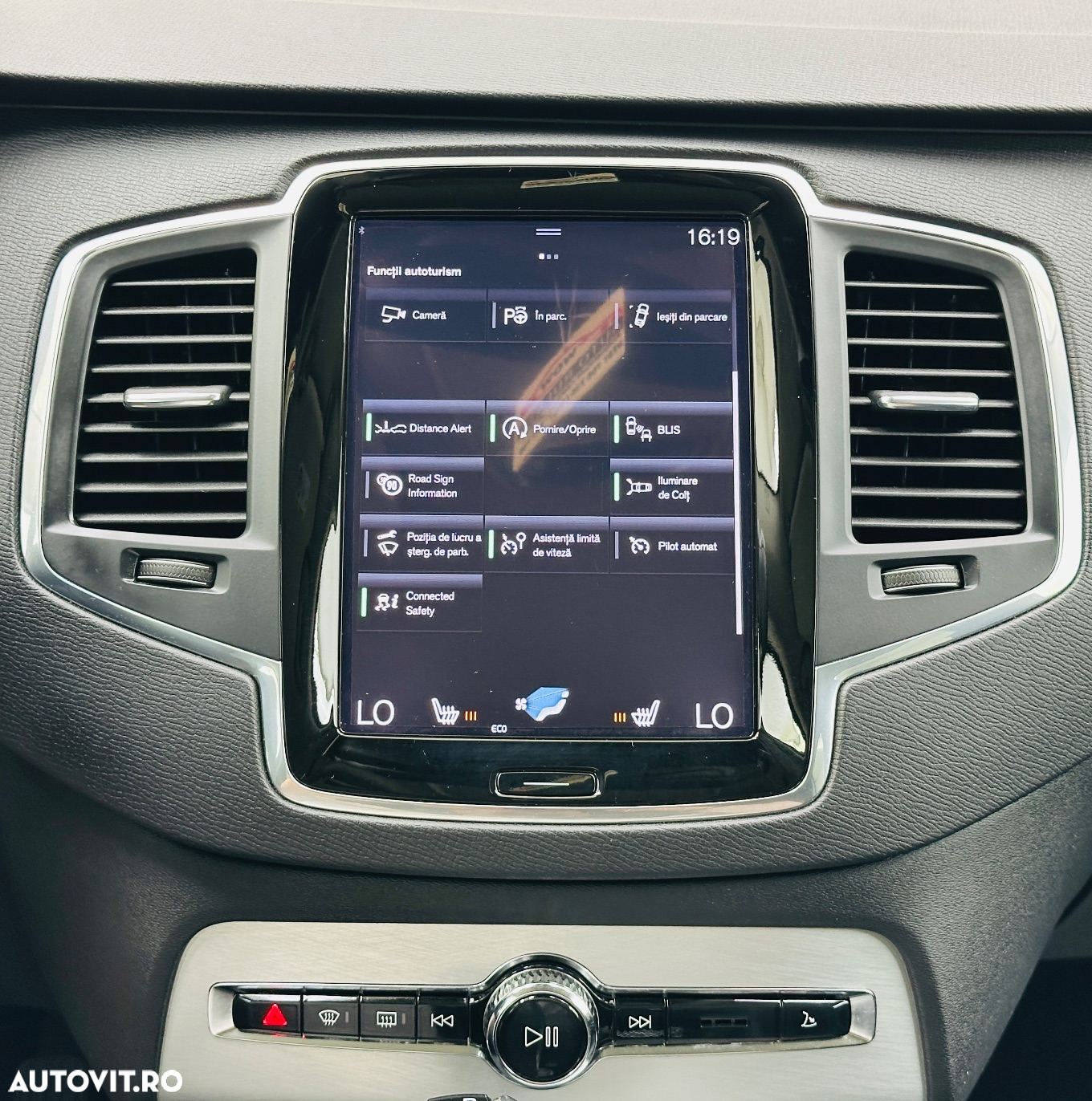 Volvo XC 90 D5 AWD Geartronic Momentum - 30