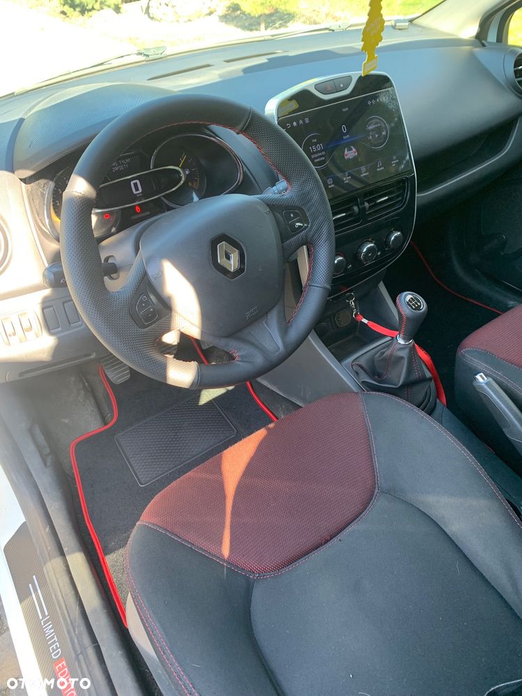 Renault Clio 1.5 dCi Authentique - 10