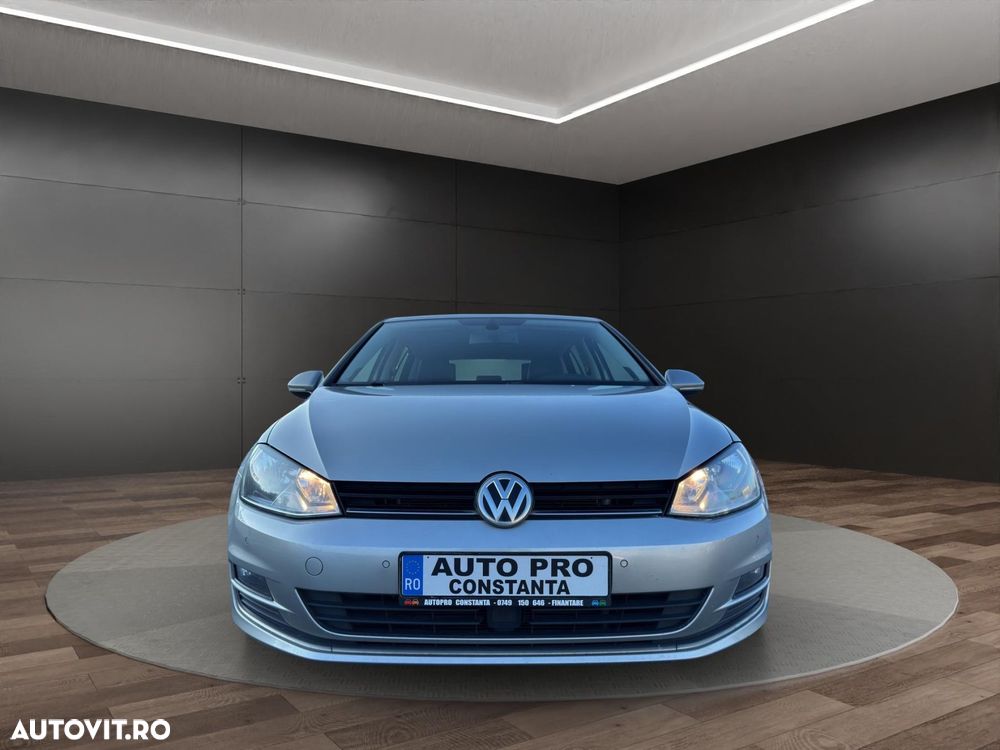 Volkswagen Golf - 15