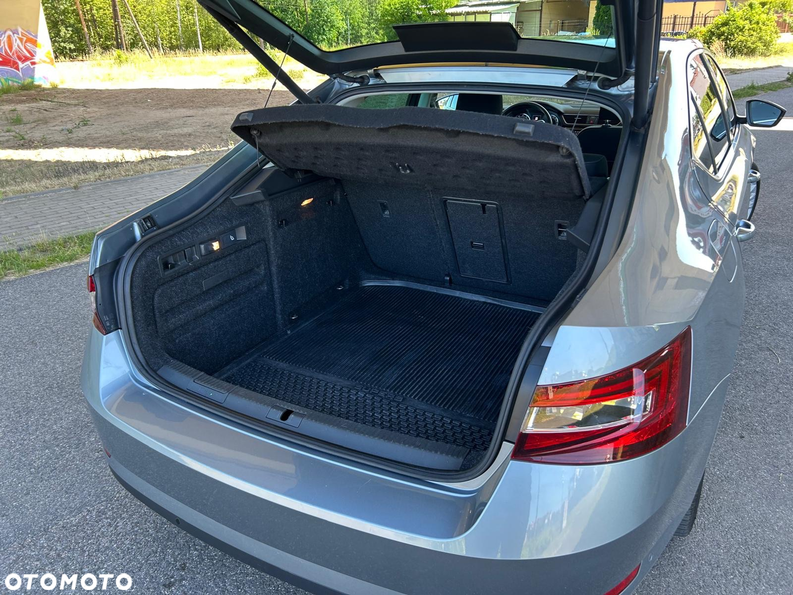 Skoda Superb 1.8 TSI DSG Ambition - 20