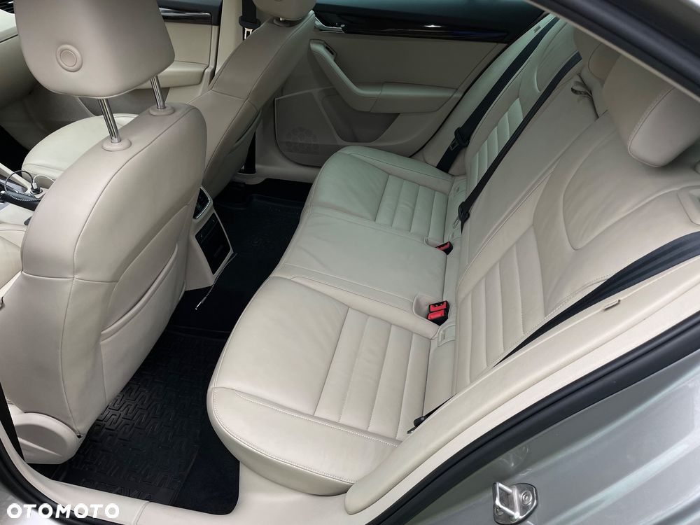 Skoda Octavia 1.8 TSI Elegance DSG - 15