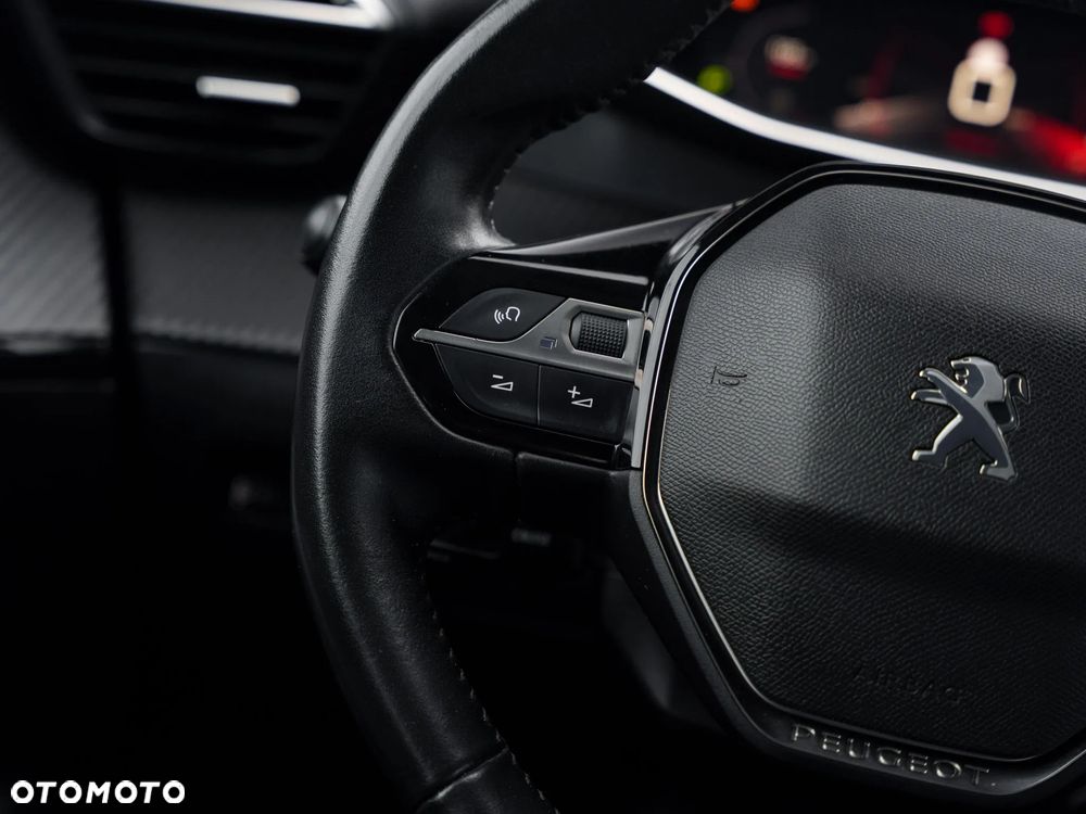 Peugeot 2008 BlueHDi 100 STOP & START Allure - 32