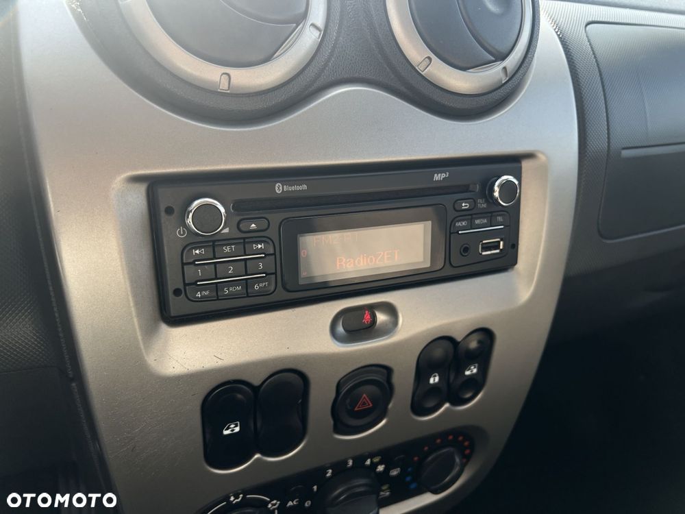 Dacia Duster 1.6 - 19