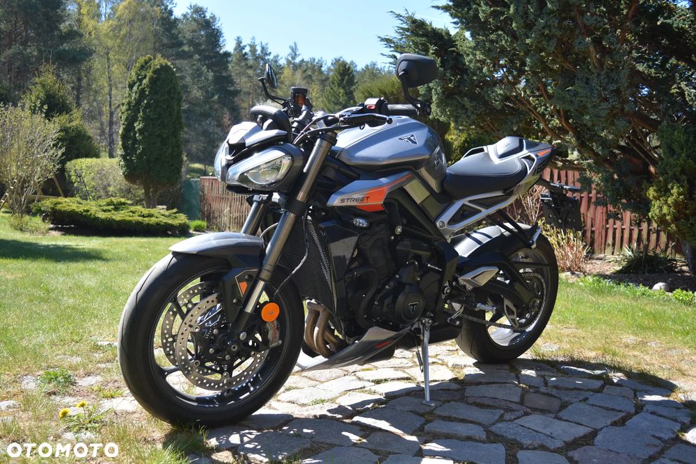 Triumph Street Triple - 2