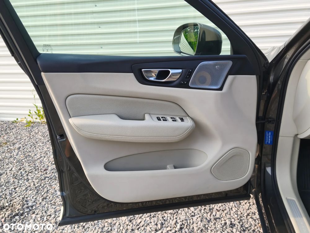 Volvo XC 60 T4 Inscription - 17