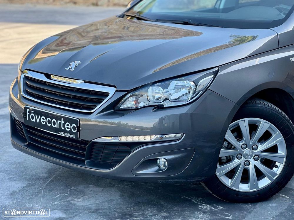 Peugeot 308 1.2 PureTech Style - 11
