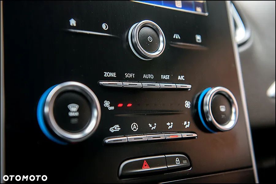 Renault Scenic - 25