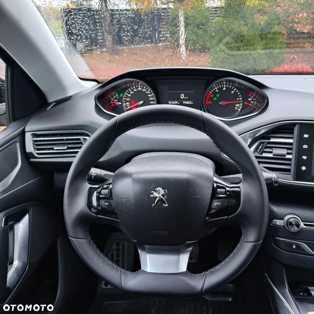 Peugeot 308 2.0 Blue HDi Allure S&S - 16