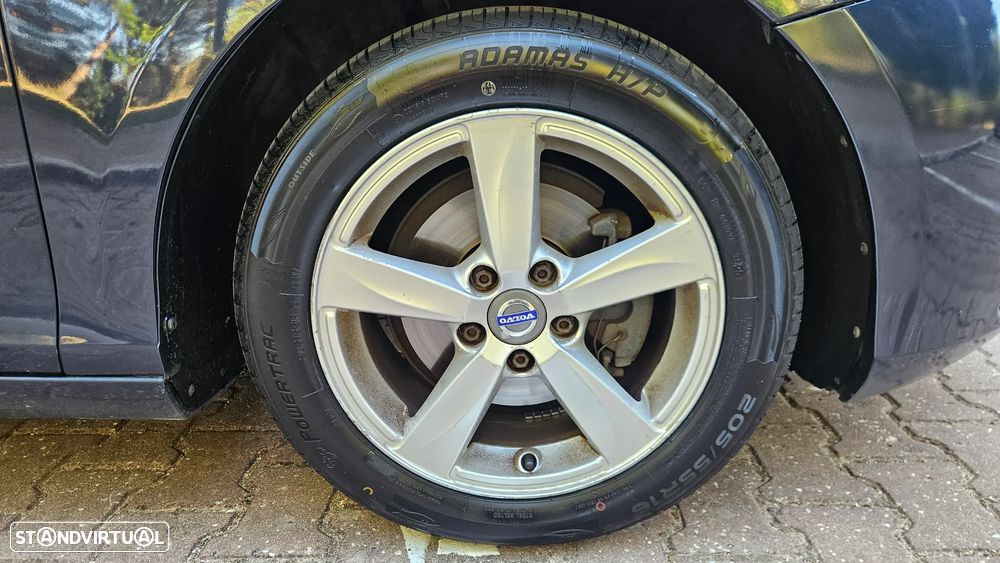 Volvo V40 - 34