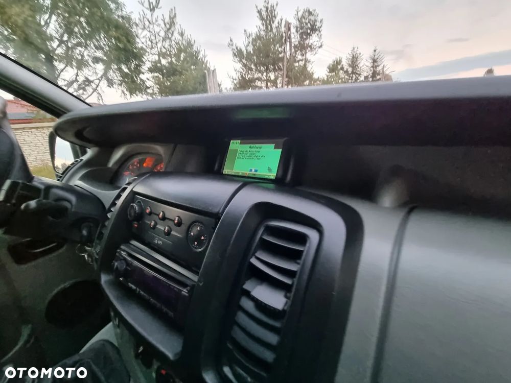 Renault Trafic - 11