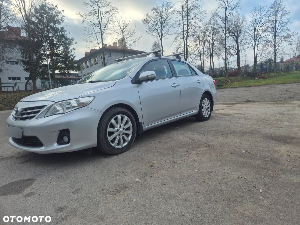Toyota Corolla 2.0 D-4D Sol - 1