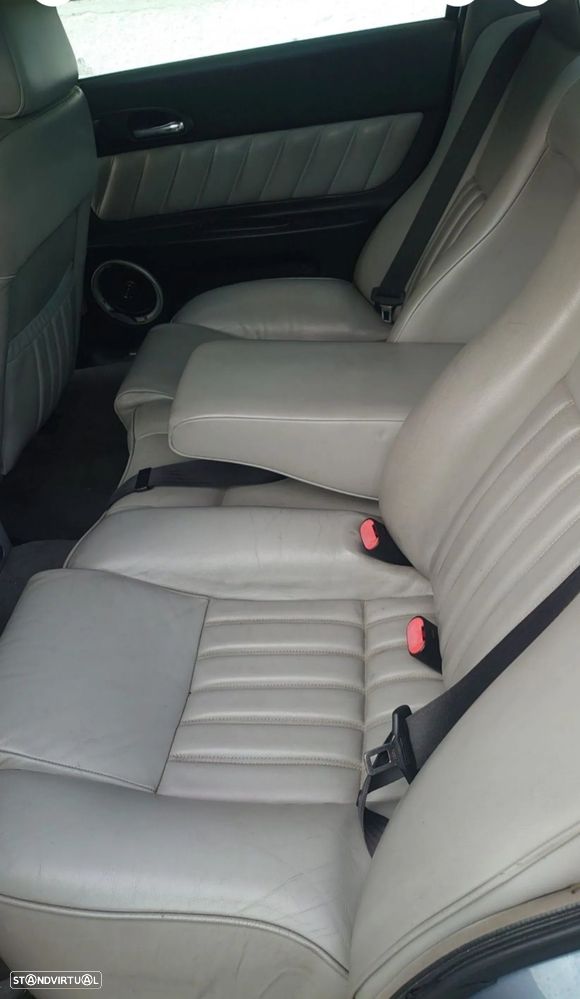 Alfa Romeo 166 2.4 JTD - 6