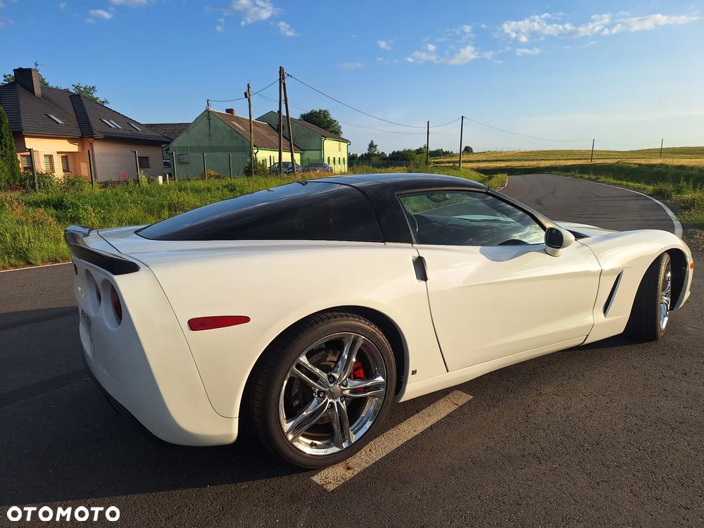 Chevrolet Corvette - 5