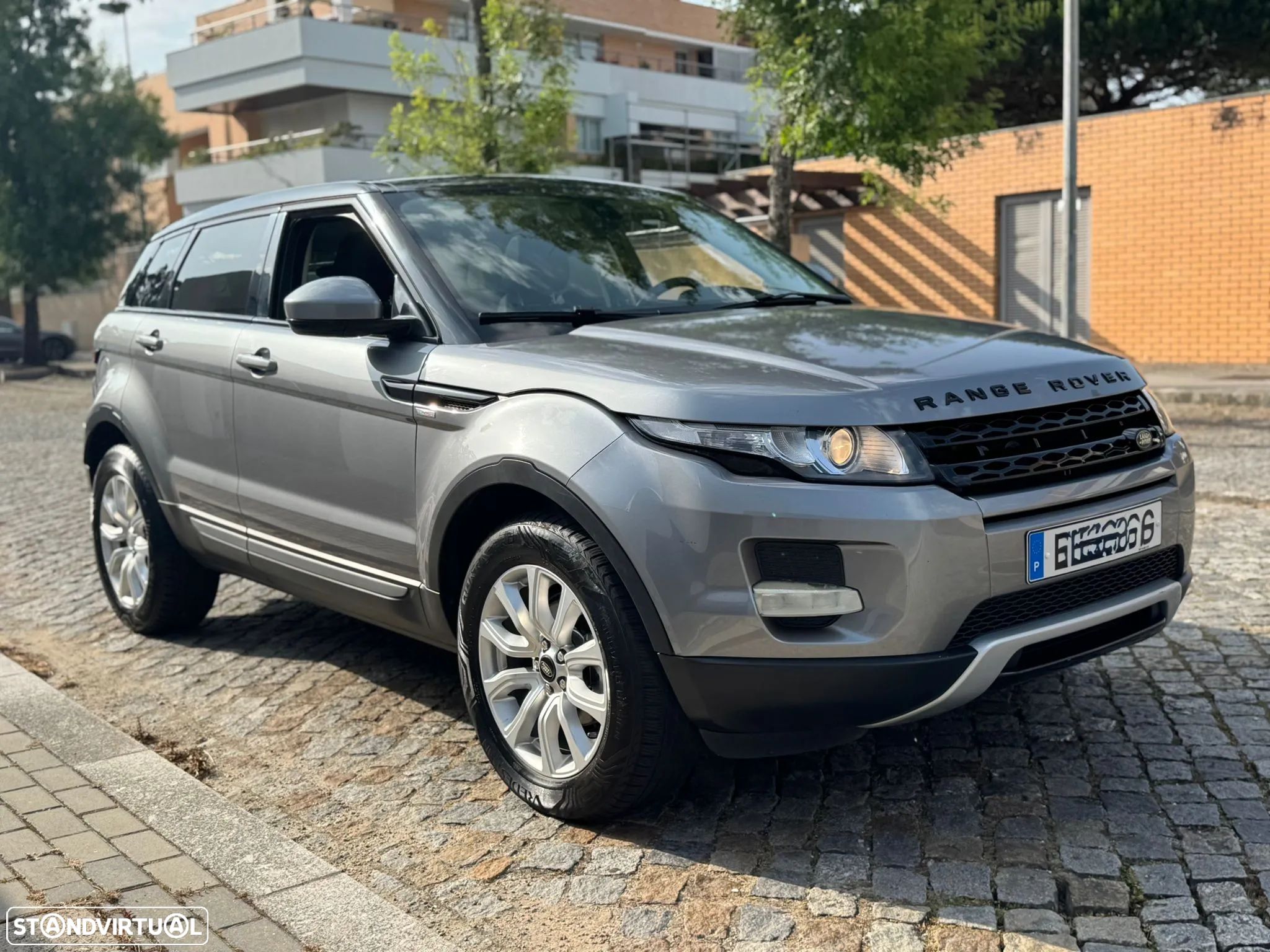 Land Rover Range Rover Evoque 2.2 DW12C Prestige - 1
